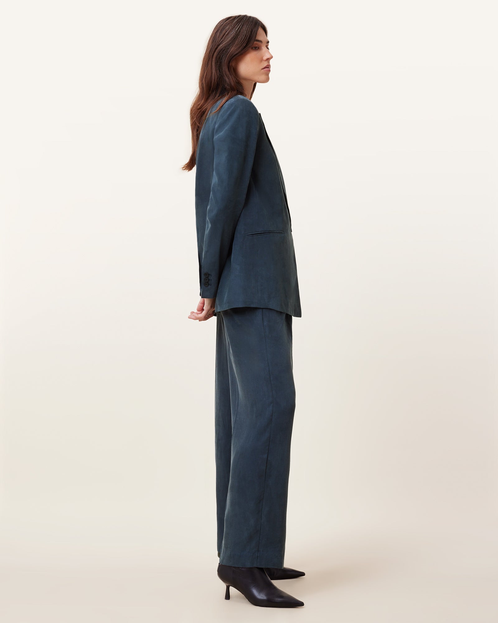 Averie Ten Trouser