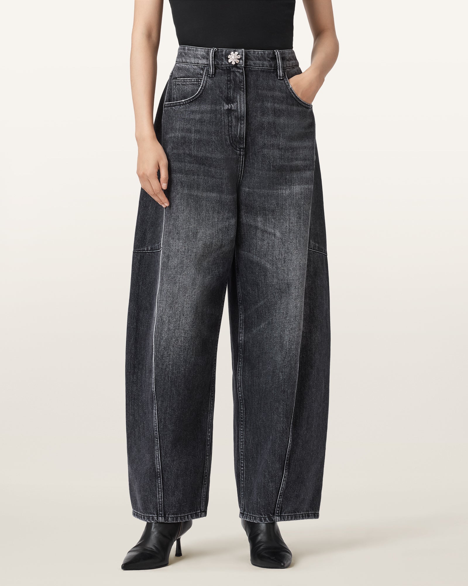 Carter Barrel Jean