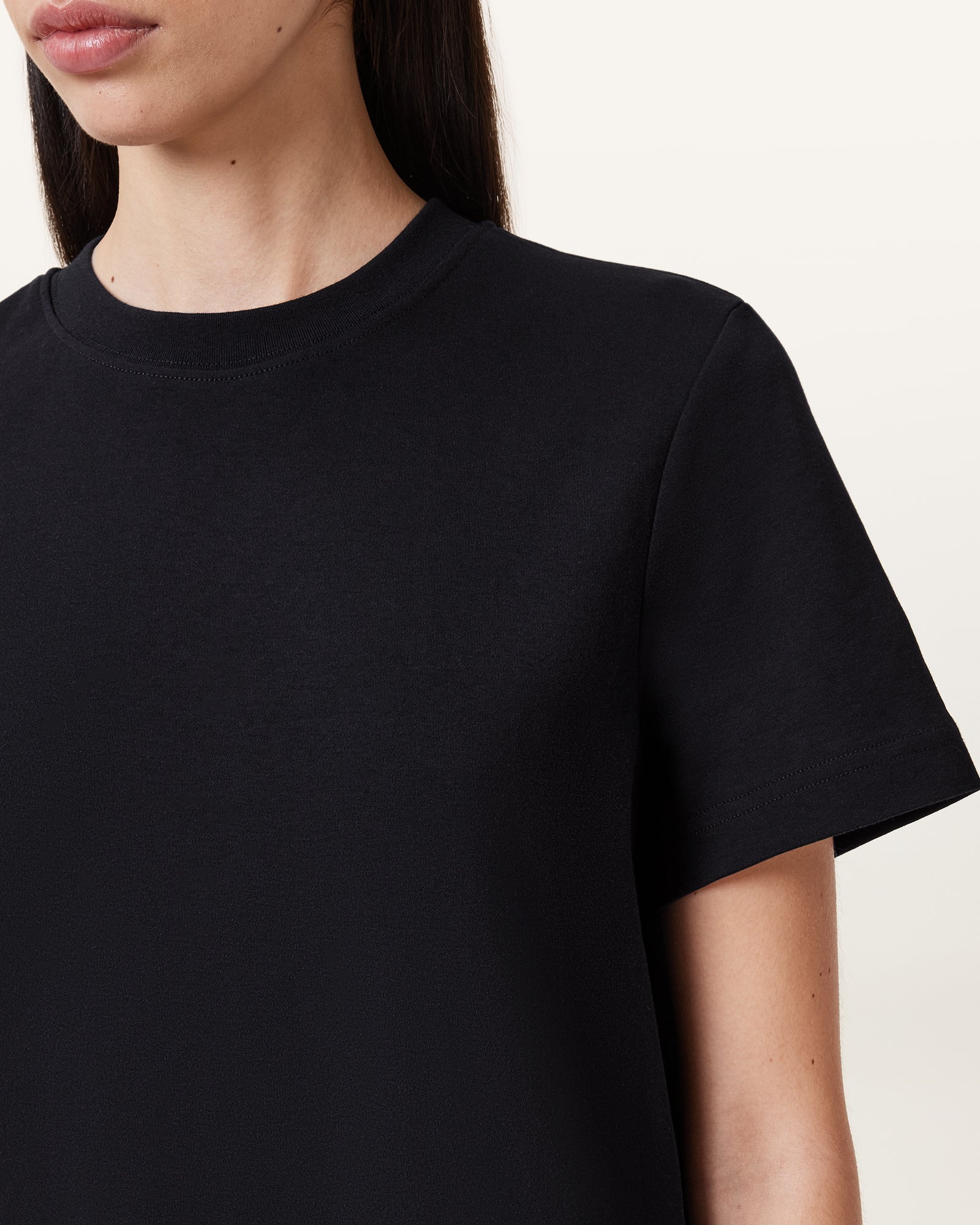 Lisa Tee